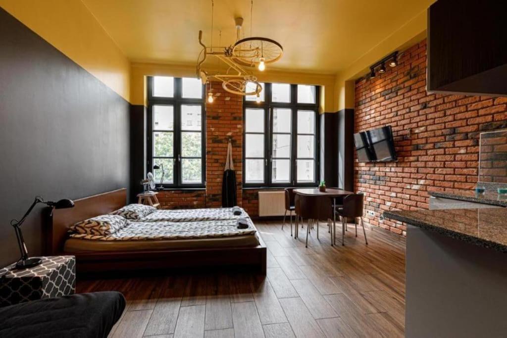 Close-golden - Cozy Studio - Great Location&k28 Apartment Wroclaw